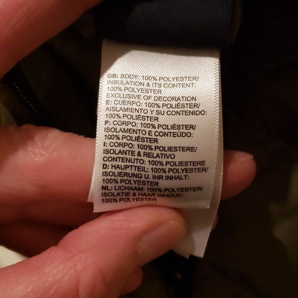 North Face Women's fleece lined vest - Picture 6 of 7